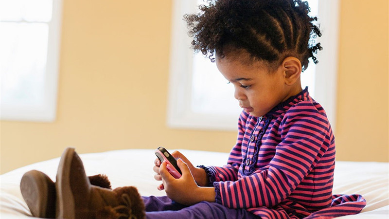 孩子常用手机影响记忆力，家长们需注意